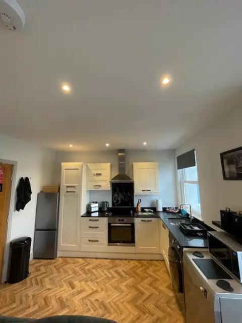 Superb 2 Bedroom Sea View Flat Scarborough Exteriör bild
